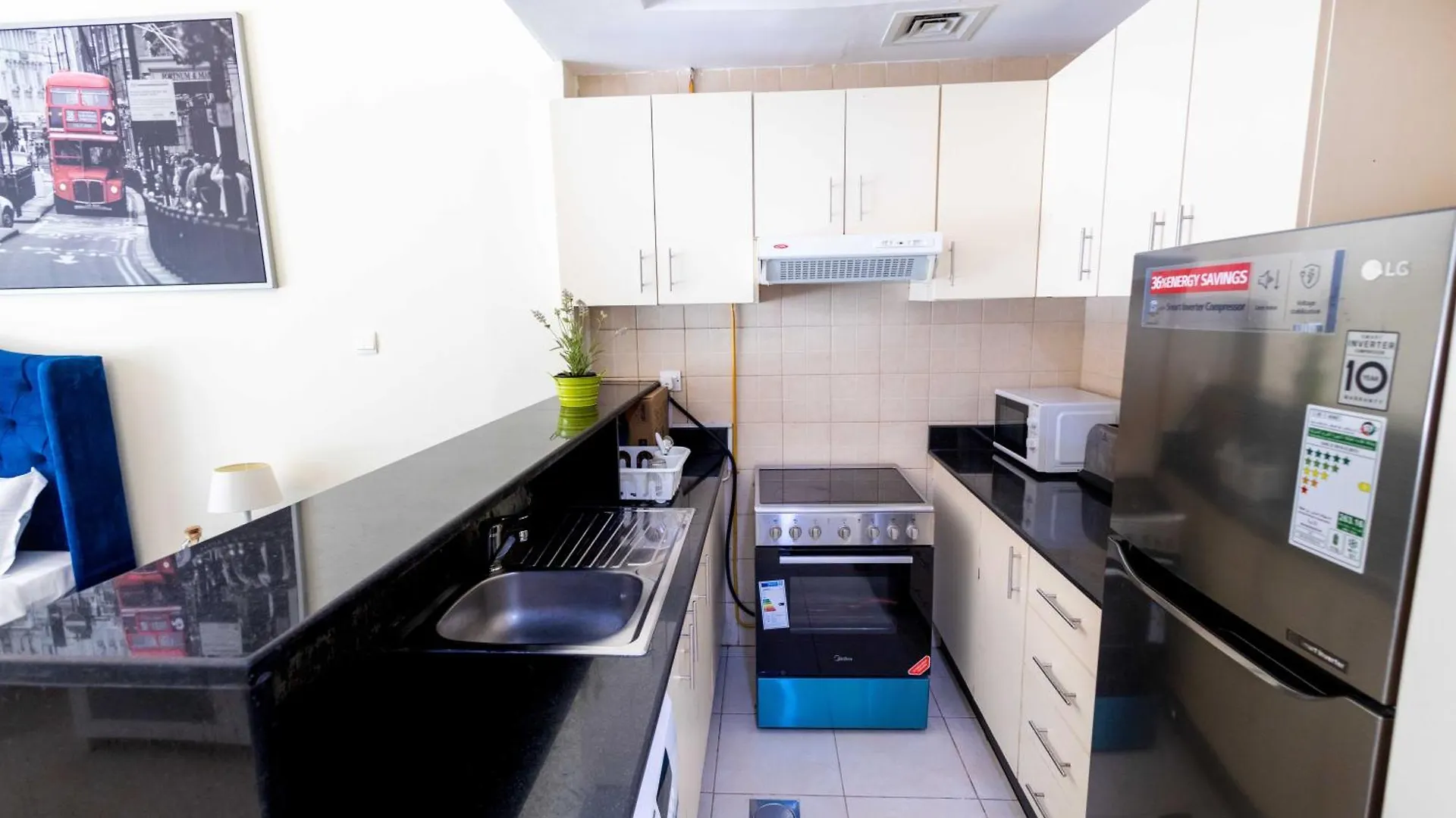 Dubai Lux Studio Apartment, Burj Al Nujoom Apartment