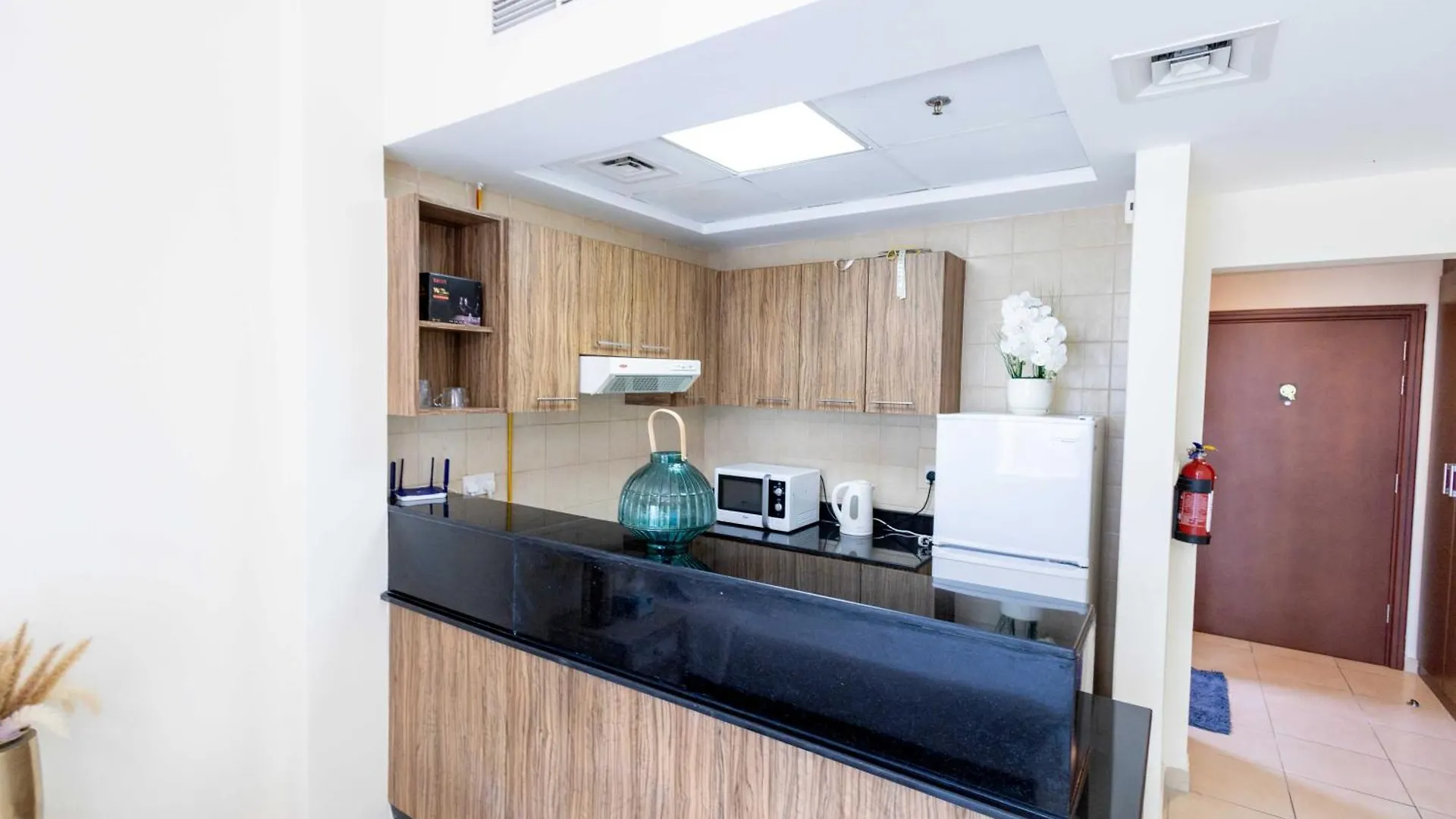 Dubai Lux Studio Apartment, Burj Al Nujoom United Arab Emirates