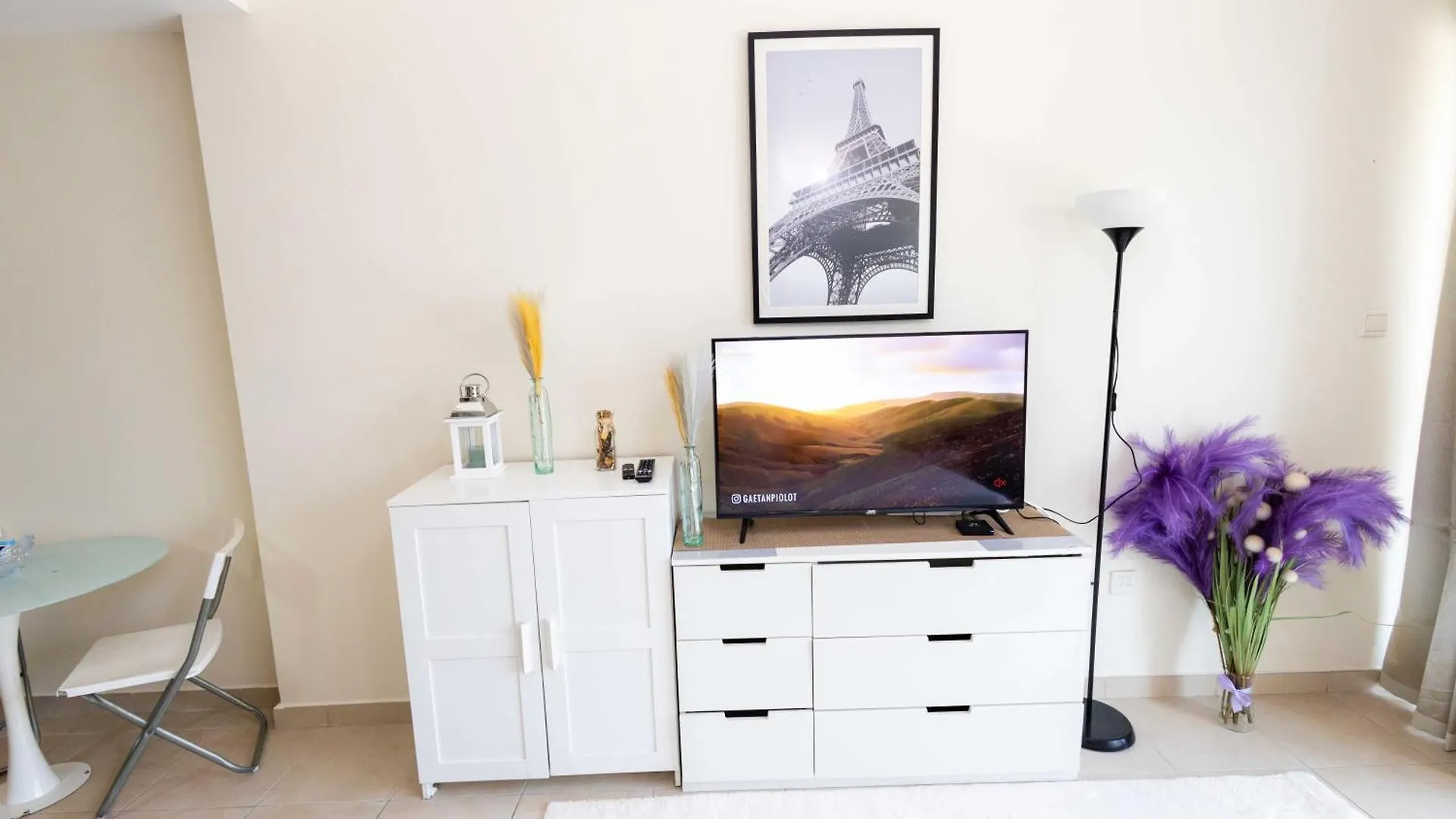 Dubai Lux Studio Apartment, Burj Al Nujoom United Arab Emirates