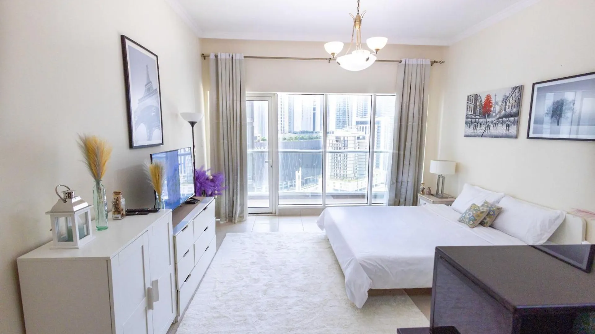 Dubai Lux Studio Apartment, Burj Al Nujoom