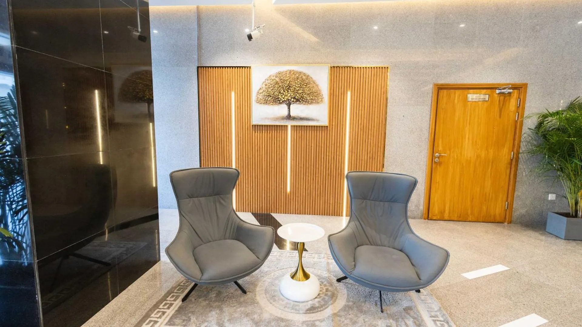 Dubai Lux Studio Apartment, Burj Al Nujoom