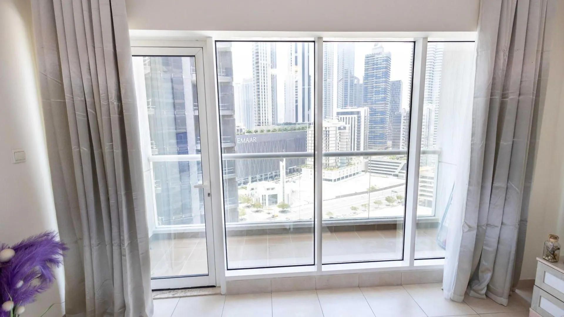 Dubai Lux Studio Apartment, Burj Al Nujoom 0*,